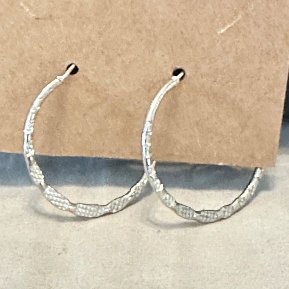 2/$15 Silver tone hoop earrings Lever back Round flat hoops w/texture design. - Picture 3 of 8